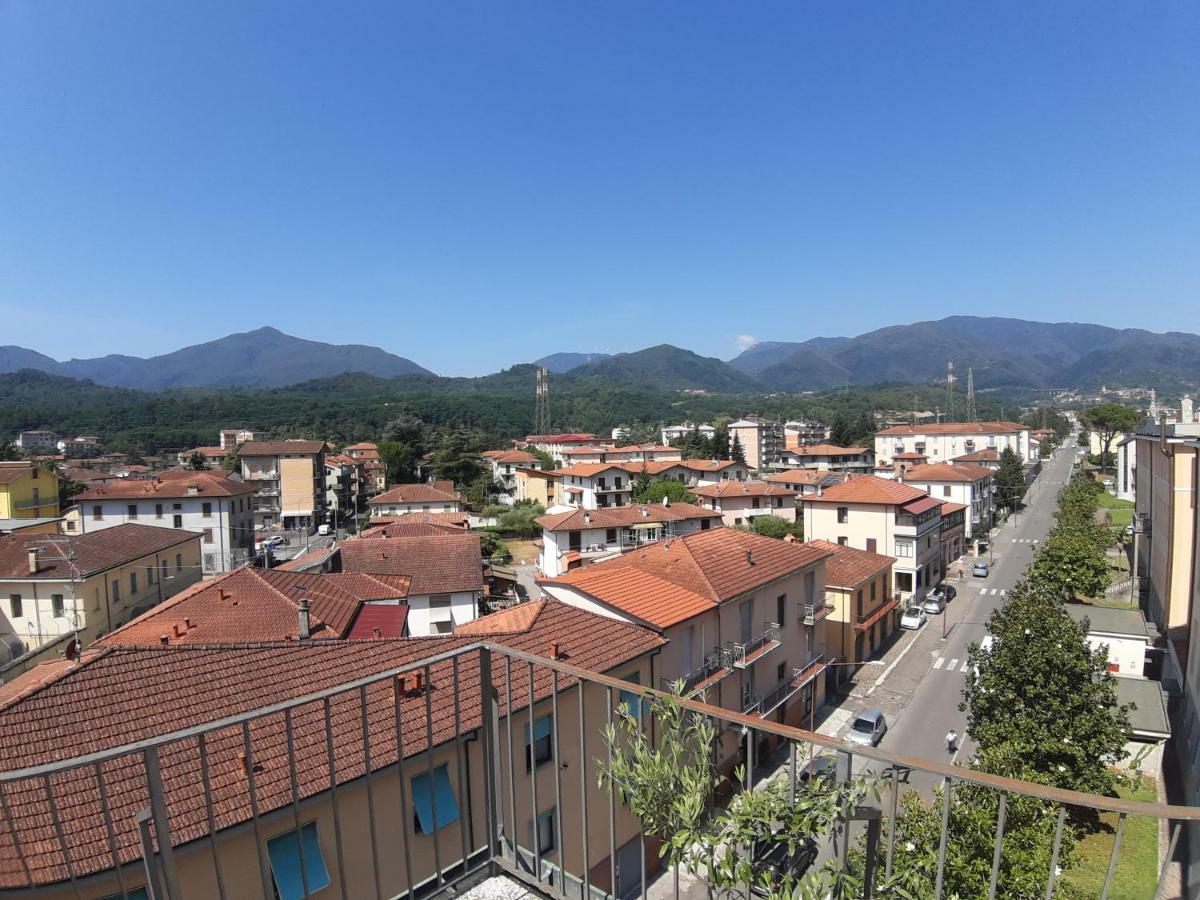 Appartamento Panoramico Pontremoli Extérieur photo