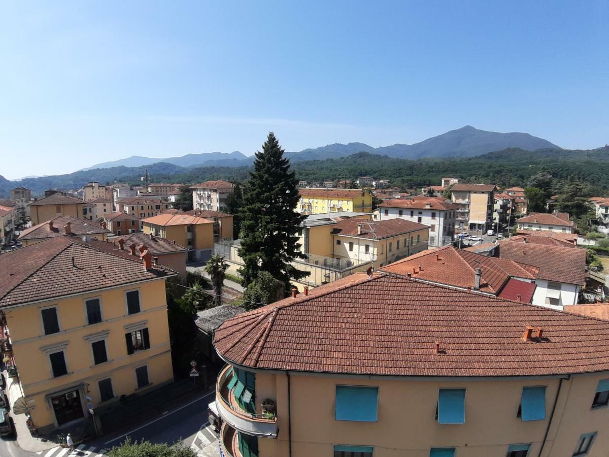 Appartamento Panoramico Pontremoli Extérieur photo