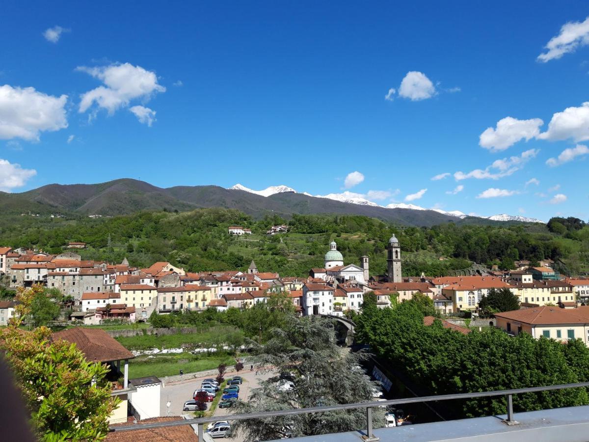 Appartamento Panoramico Pontremoli Extérieur photo